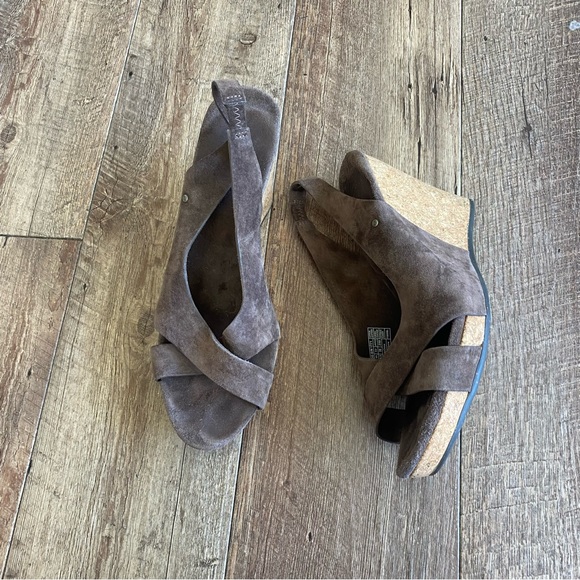 Ugg Australia Hazel brown suede cork wedge sandals size 8 - Picture 10 of 12